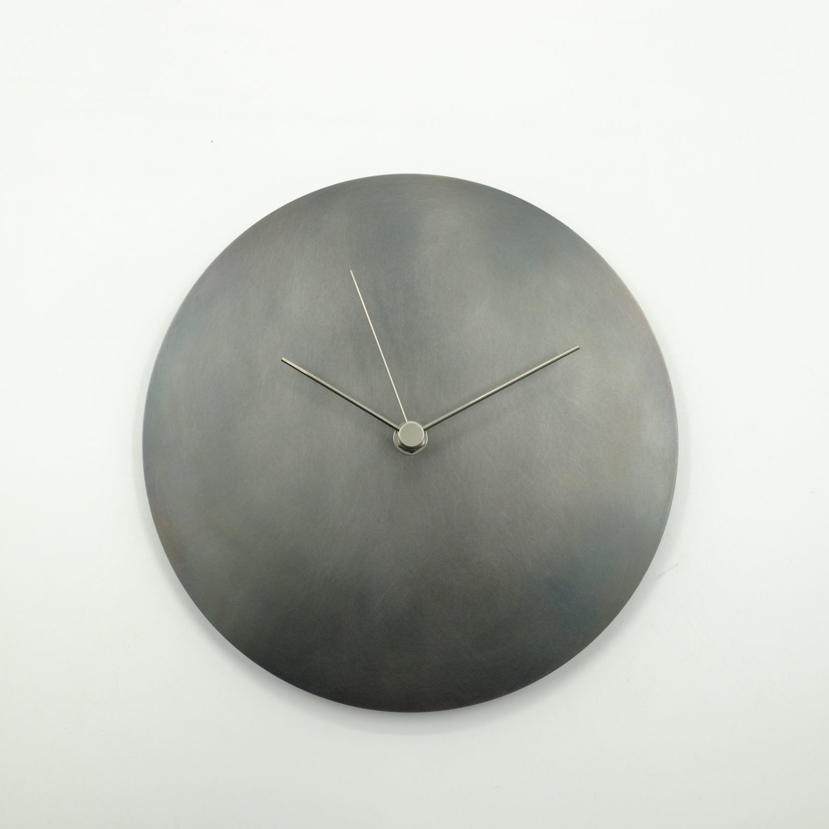 KUMIJI 壁掛け時計 鉄 minimal wall clock 掛け時計 iron – Osmund Drive