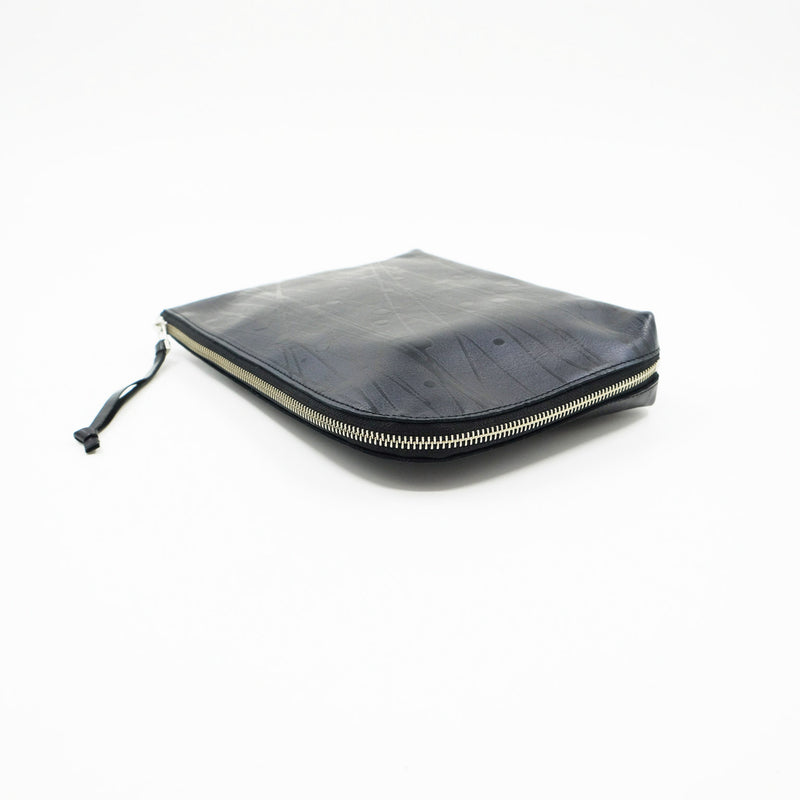 7iro D POUCH ディーポーチ　クラッチバッグ  NAVY