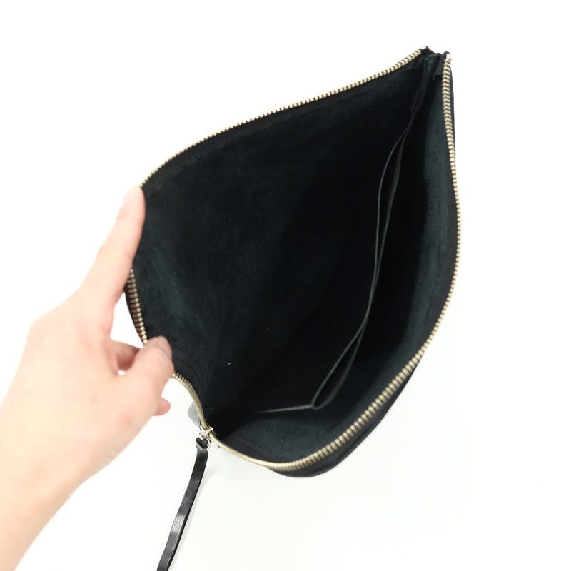 7iro D POUCH ディーポーチ　クラッチバッグ  BLACK