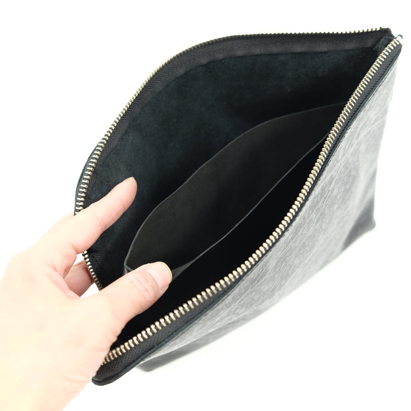 7iro D POUCH ディーポーチ　クラッチバッグ  BLACK