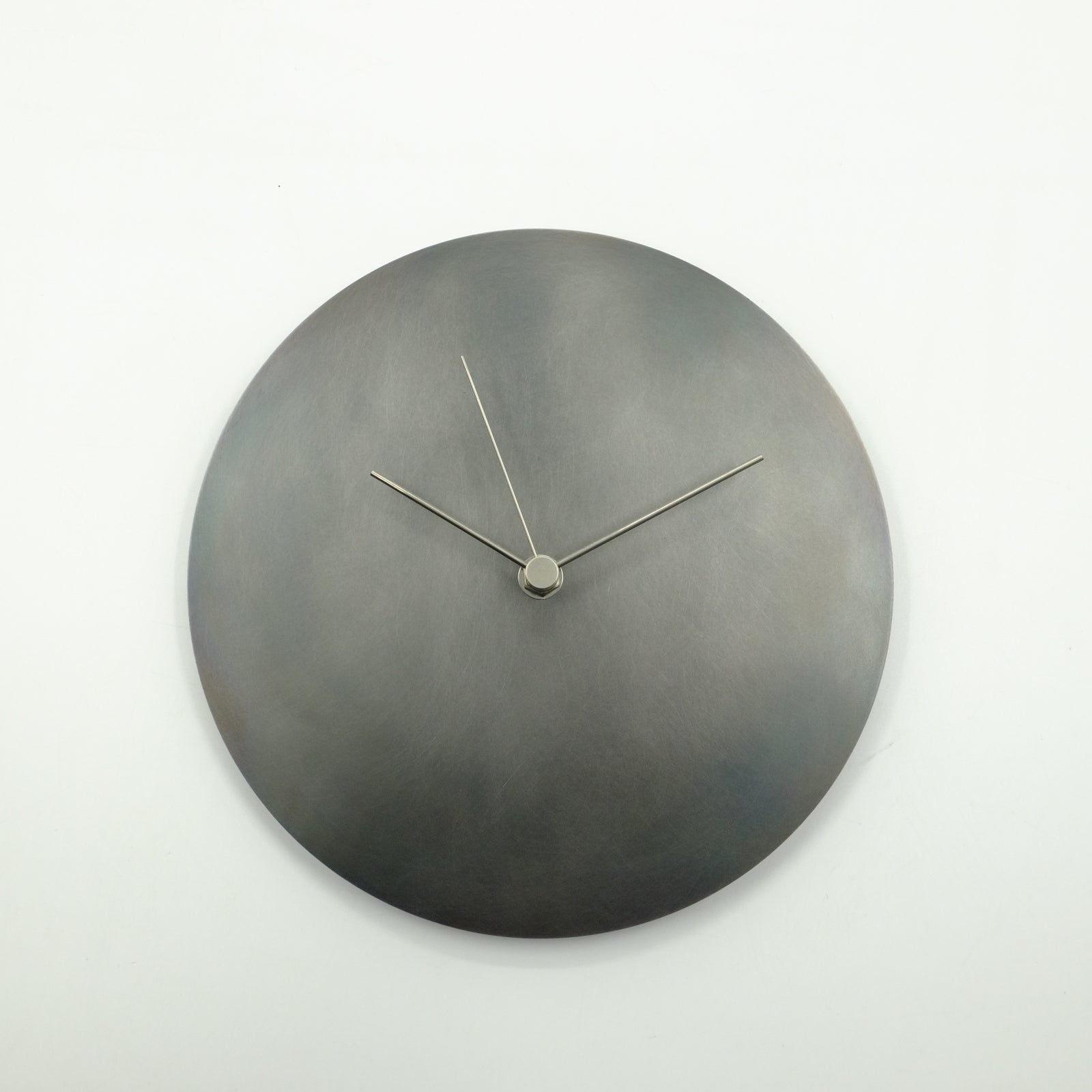 KUMIJI 壁掛け時計 鉄 minimal wall clock 掛け時計 iron – Osmund Drive