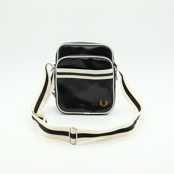 FRED PERRY フレッドペリー　Classic Side Bag　ショルダーバッグ　BLACK