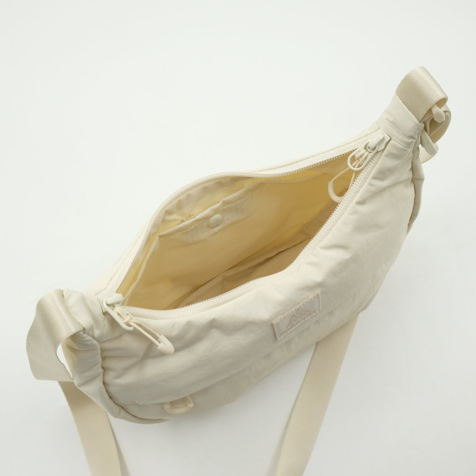 GREGORY グレゴリー SUSZY HALF MOON スージーハーフムーン