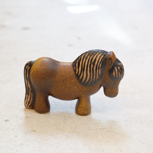 Lisa Larson リサラーソン　SKANSEN PONY ポニー