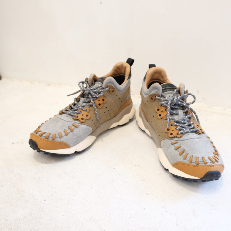 Flower MOUNTAIN　MUSTARD WALNUT Gray FM02002　フラワーマウンテン