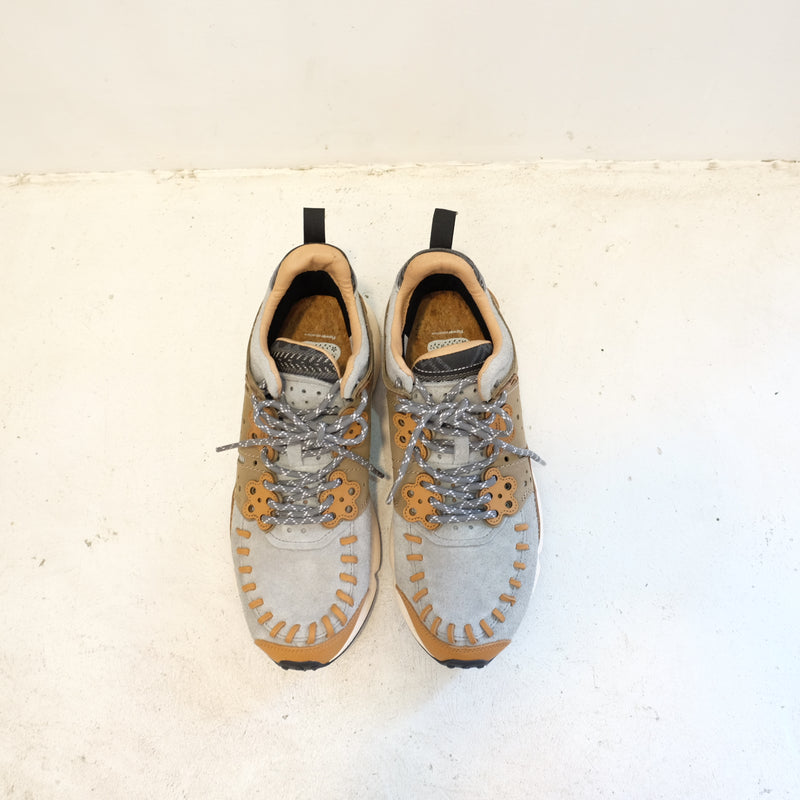 Flower MOUNTAIN　MUSTARD WALNUT Gray FM02002　フラワーマウンテン