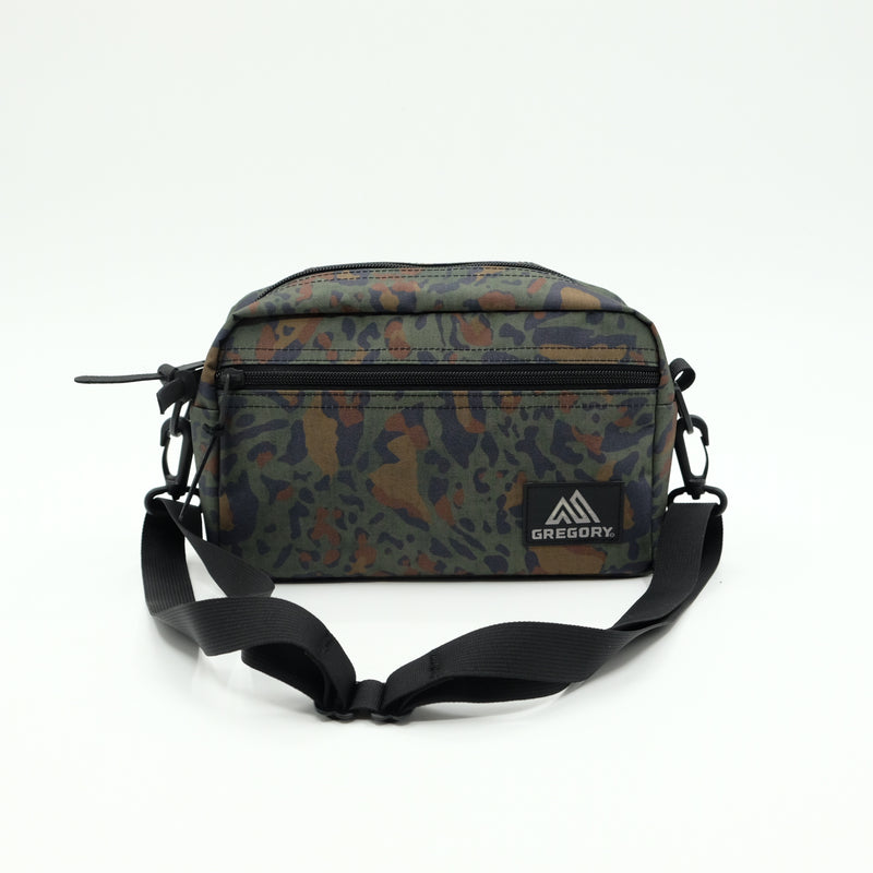 GREGORY グレゴリー　CLASSIC BAGS パデッドショルダーポーチM　ミリタリーレオパード