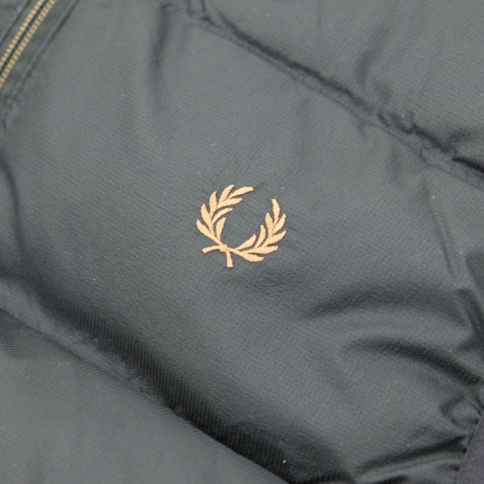 FRED PERRY フレッドペリー Insulated Gilet ジレ ベスト L – Osmund Drive