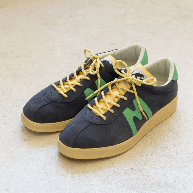 KARHU　カルフ　TRAMPAS　INDIA/ABSINTHE スニーカー