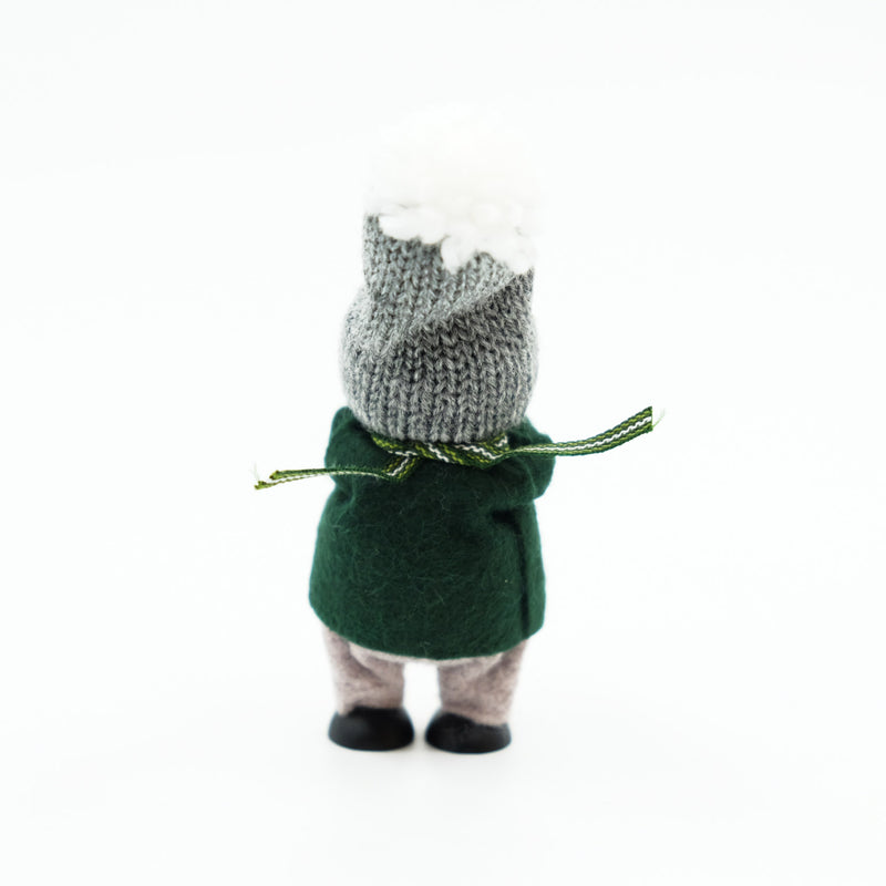 NORDIKA nisse ノルディカ ニッセ　リンゴを持った男の子  Nordic Forest　boy