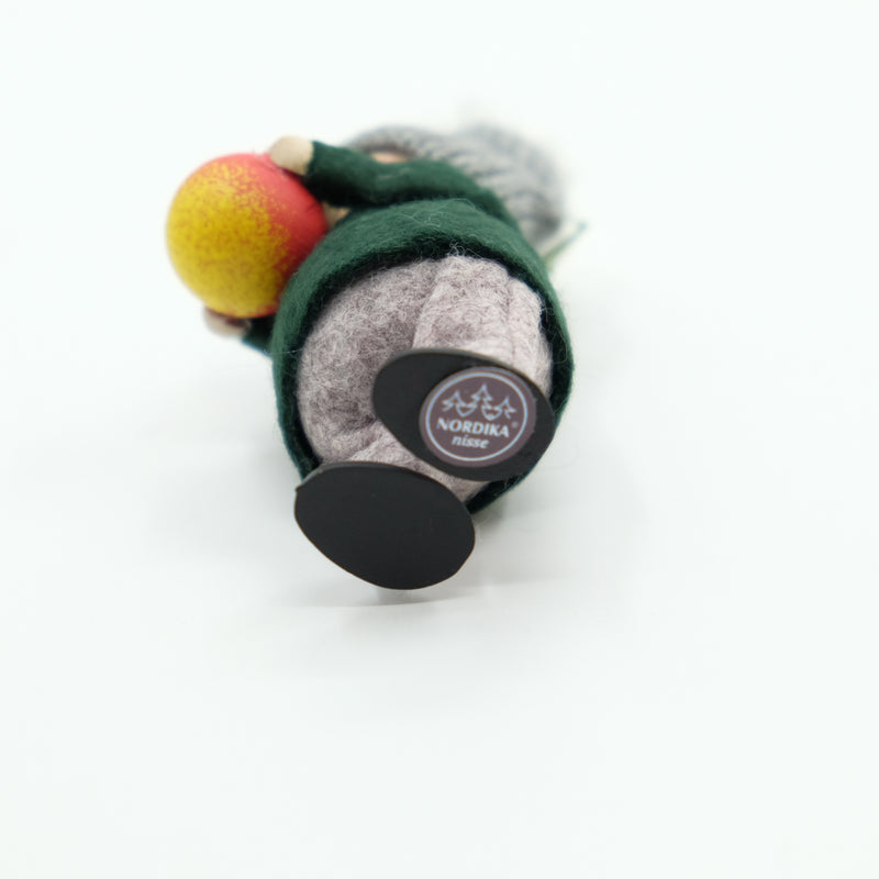 NORDIKA nisse ノルディカ ニッセ　リンゴを持った男の子  Nordic Forest　boy