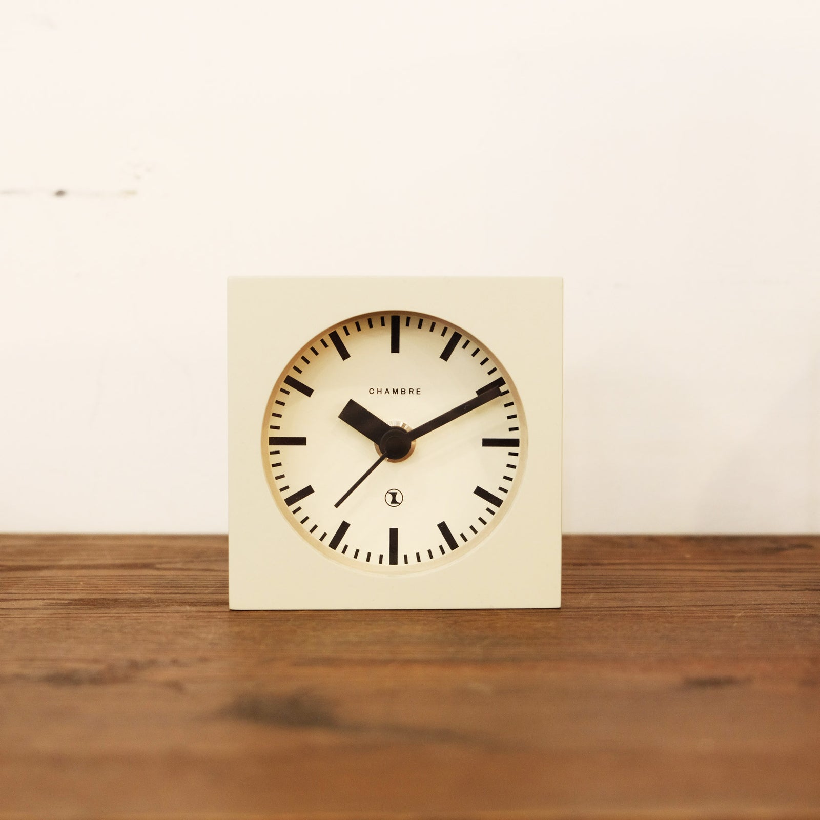 Chambre シャンブル LINE DESK CLOCK 置き時計 – Osmund Drive