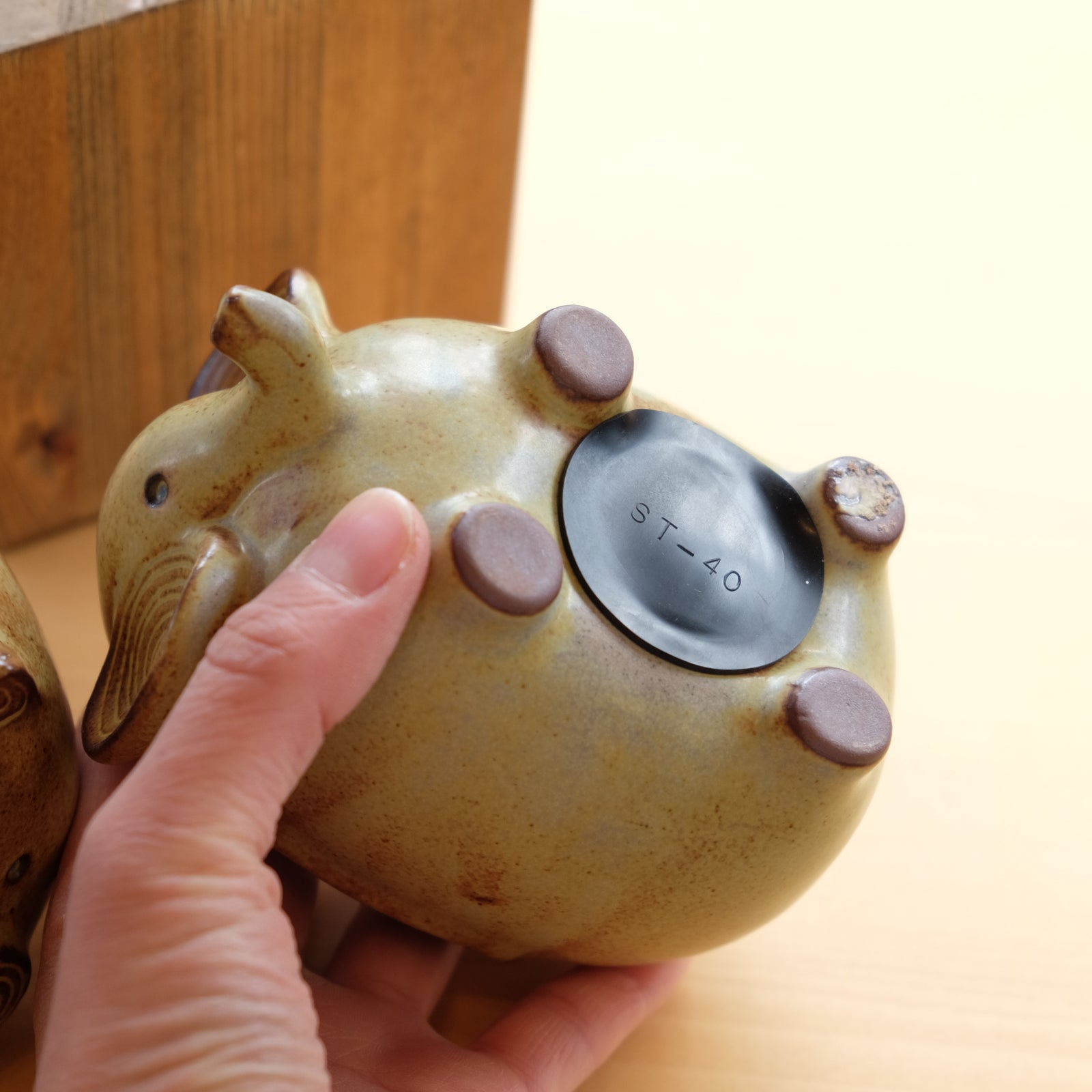 ELEPHANT / PYGG BANK 象の貯金箱 / 豚の貯金箱 インストゥルメンタル – Osmund Drive